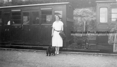 Train and passneger at Tan y Bwlch, 1930's postcard.