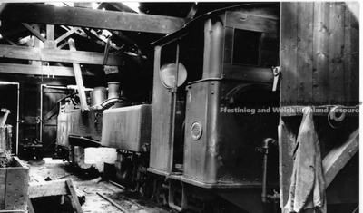 Baldwin 590 and Russell inside Dinas Engine Shed.