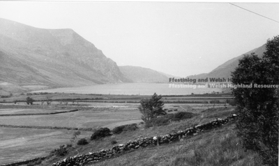 Quellyn Lake from near South Snowdon Station.