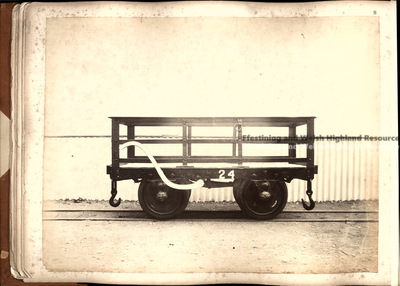 Bleasdale No.18 Small iron slate wagon No.24