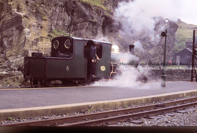 Blanche running round at Tanygrisiau Station. 