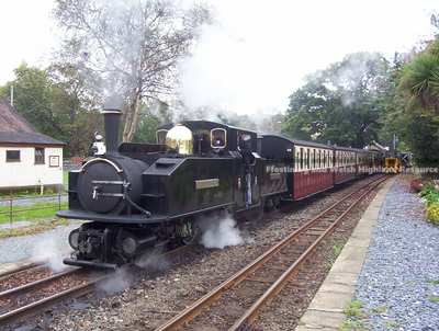 Black Earl of Merioneth on an up train at Minffordd, driver Paul Davies(?)