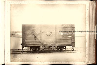 Bleasdale No. 16: Wooden Coal Waggon No. 118.